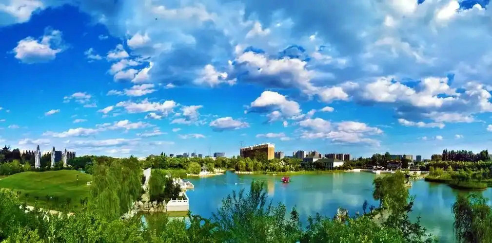 北京市持续深入打好污染防治攻坚战 前三季度PM2.5平均浓度29微克/立方米 优良天同比增加16天