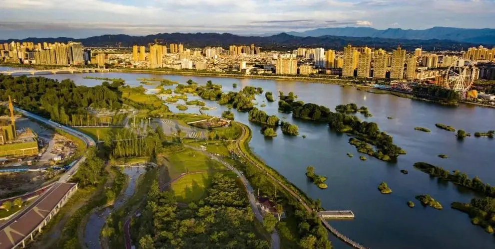 汉中市生态环境局持续加强新污染物领域监督管理  