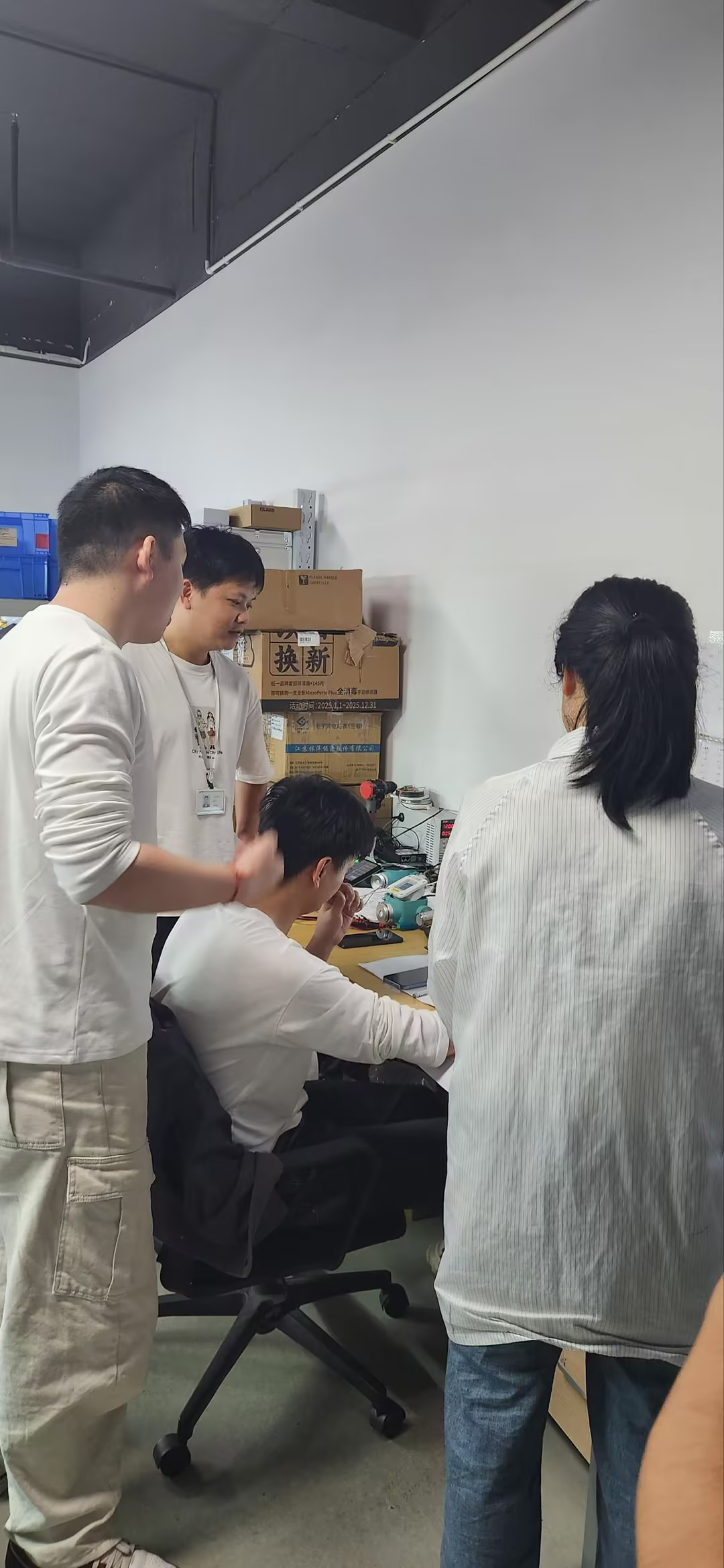 公司组织开展设备使用专项培训 -- 着力提升客户服务体验